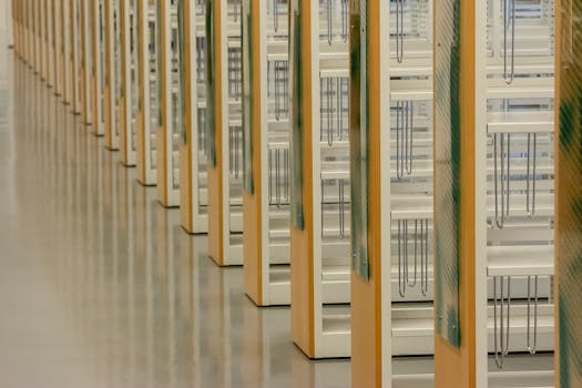 quiet library study space